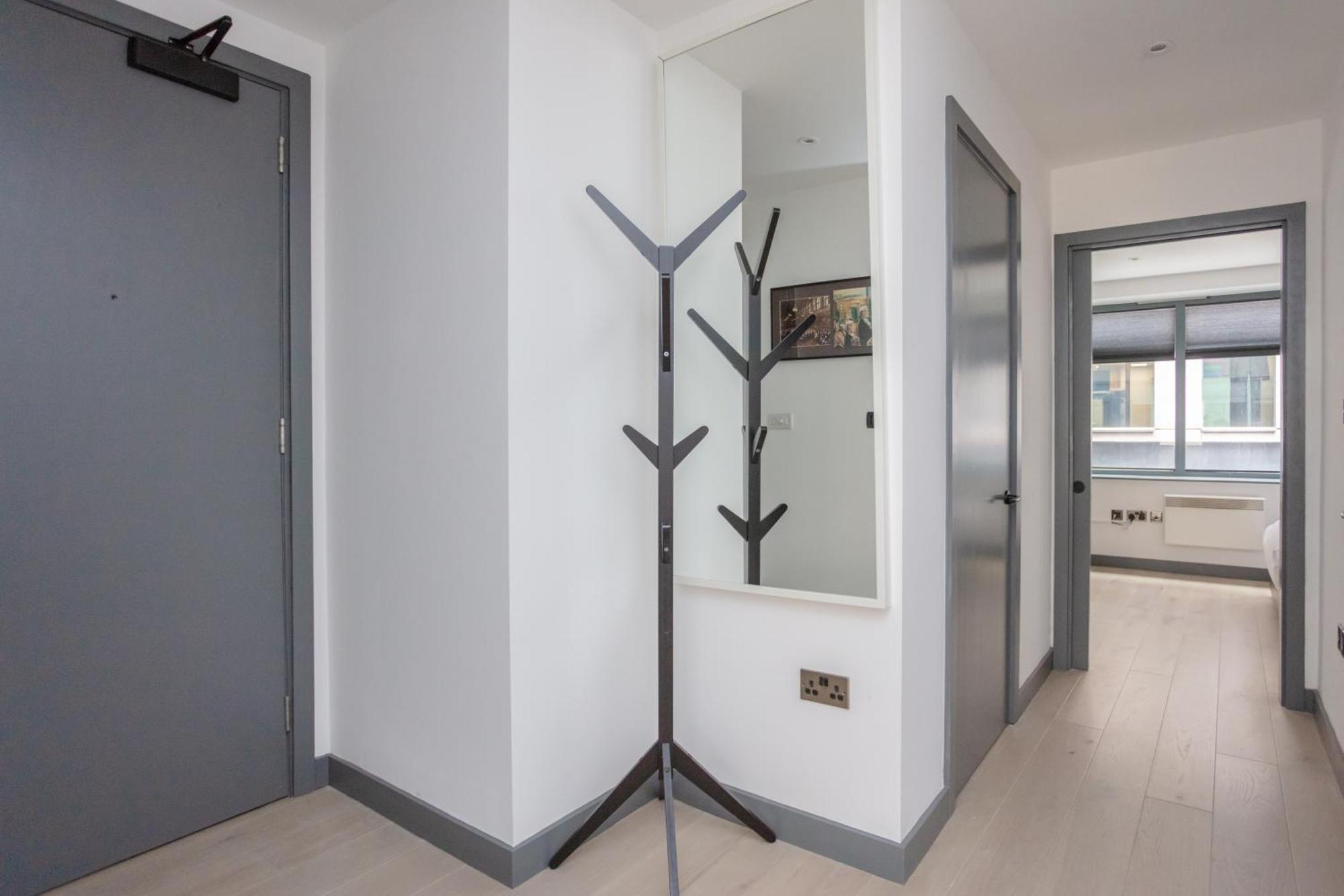 Stylish 1 Bedroom Apartment In Holborn In A Great Location London Luaran gambar