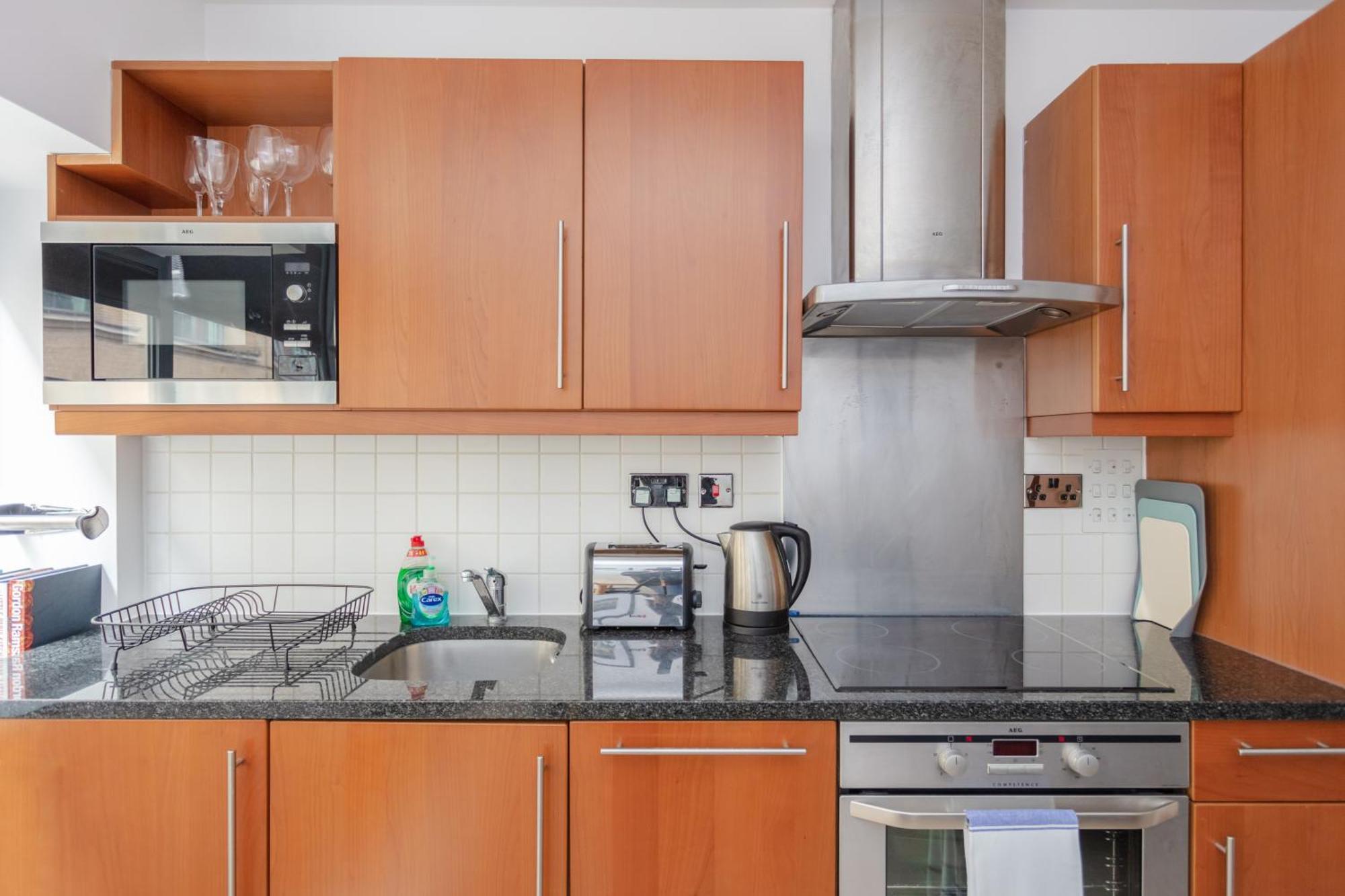 Stylish 1 Bedroom Apartment In Holborn In A Great Location London Luaran gambar