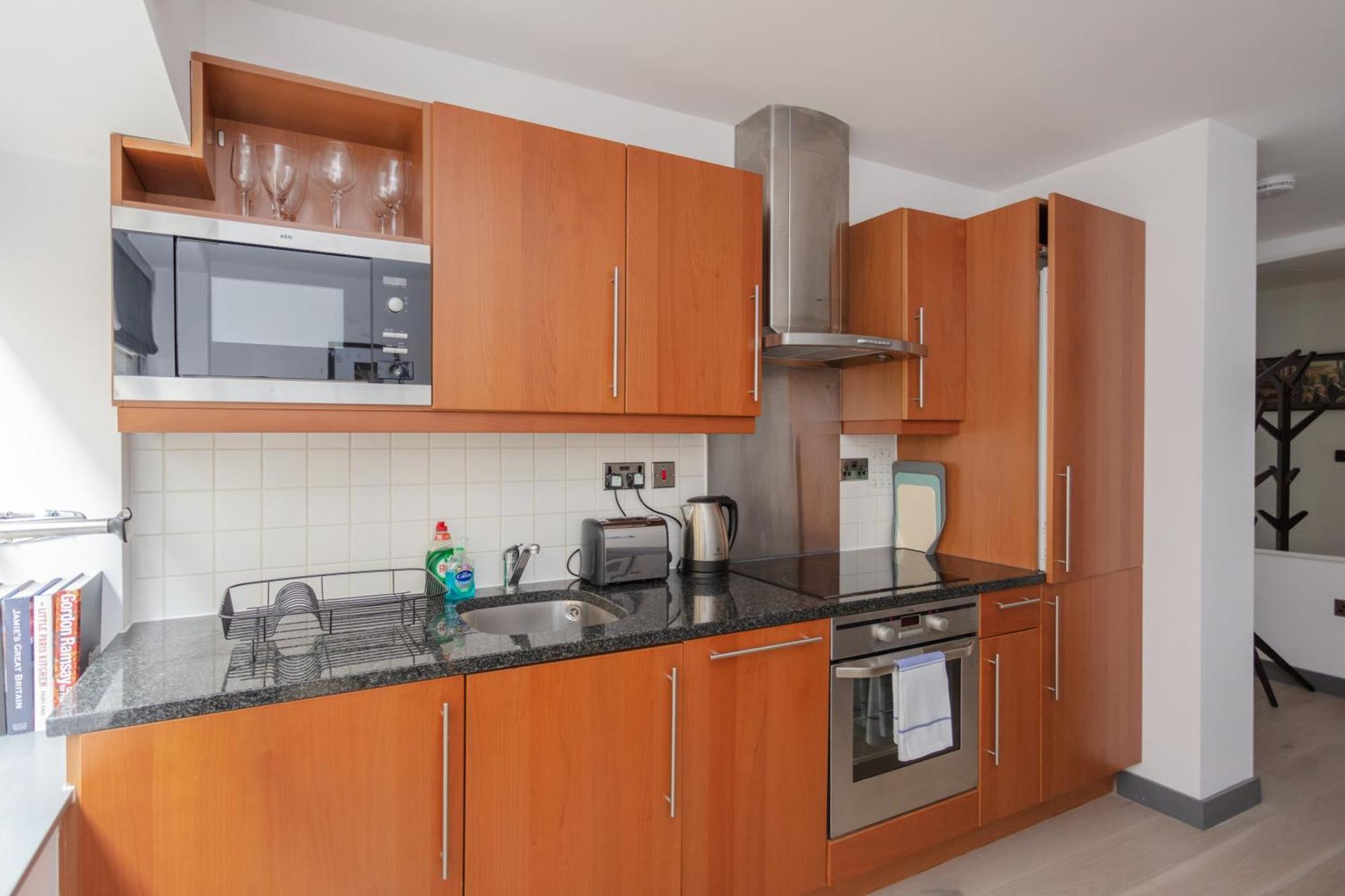 Stylish 1 Bedroom Apartment In Holborn In A Great Location London Luaran gambar